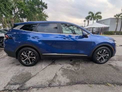 Used 2024 Kia Sportage EX image 7