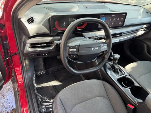 Used 2025 Kia K4 FWD image 28