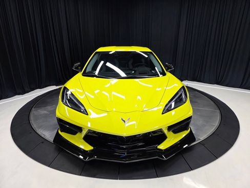 Used 2023 Chevrolet Corvette Stingray Premium Cpe w/ Z51 Performance Package RWD image 10