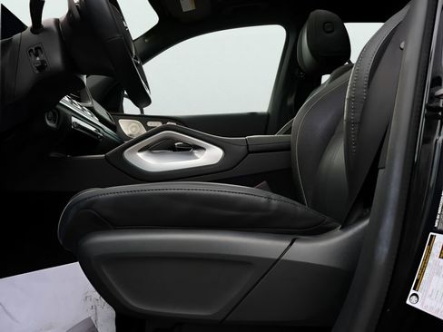 Certified 2023 Mercedes-Benz GLS 450 4MATIC image 39