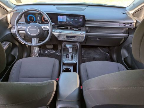 Used 2025 Hyundai Kona SEL FWD image 15