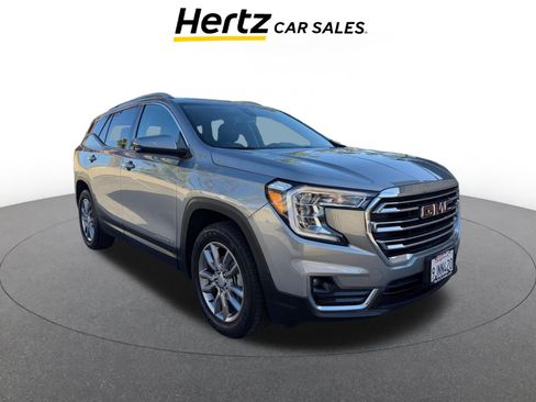 Used 2024 GMC Terrain SLT image 1
