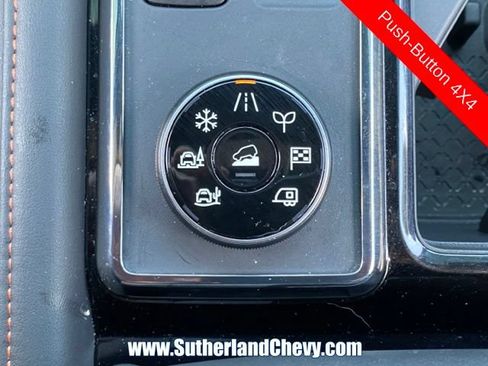 Used 2025 Nissan Pathfinder Rock Creek AWD/4WD image 33