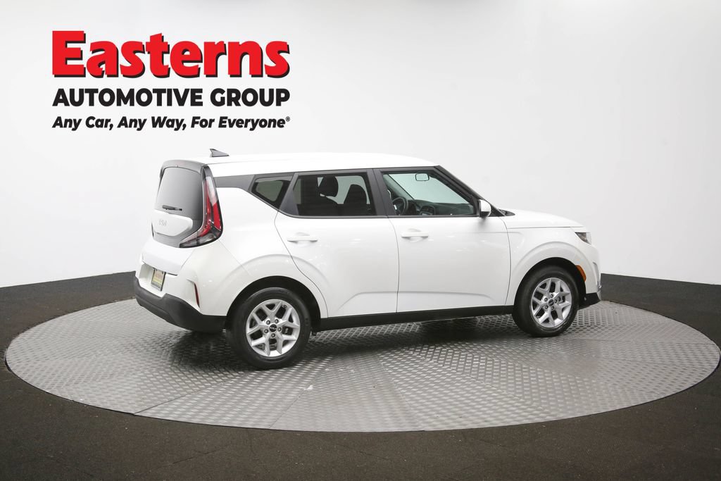 Used 2024 Kia Soul LX w/ Option Group 015 FWD image 43
