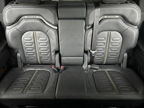 Used 2022 Rivian R1S Launch Edition image 15