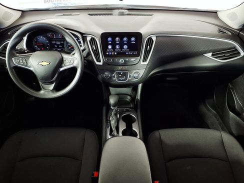 Used 2025 Chevrolet Malibu LS FWD image 14