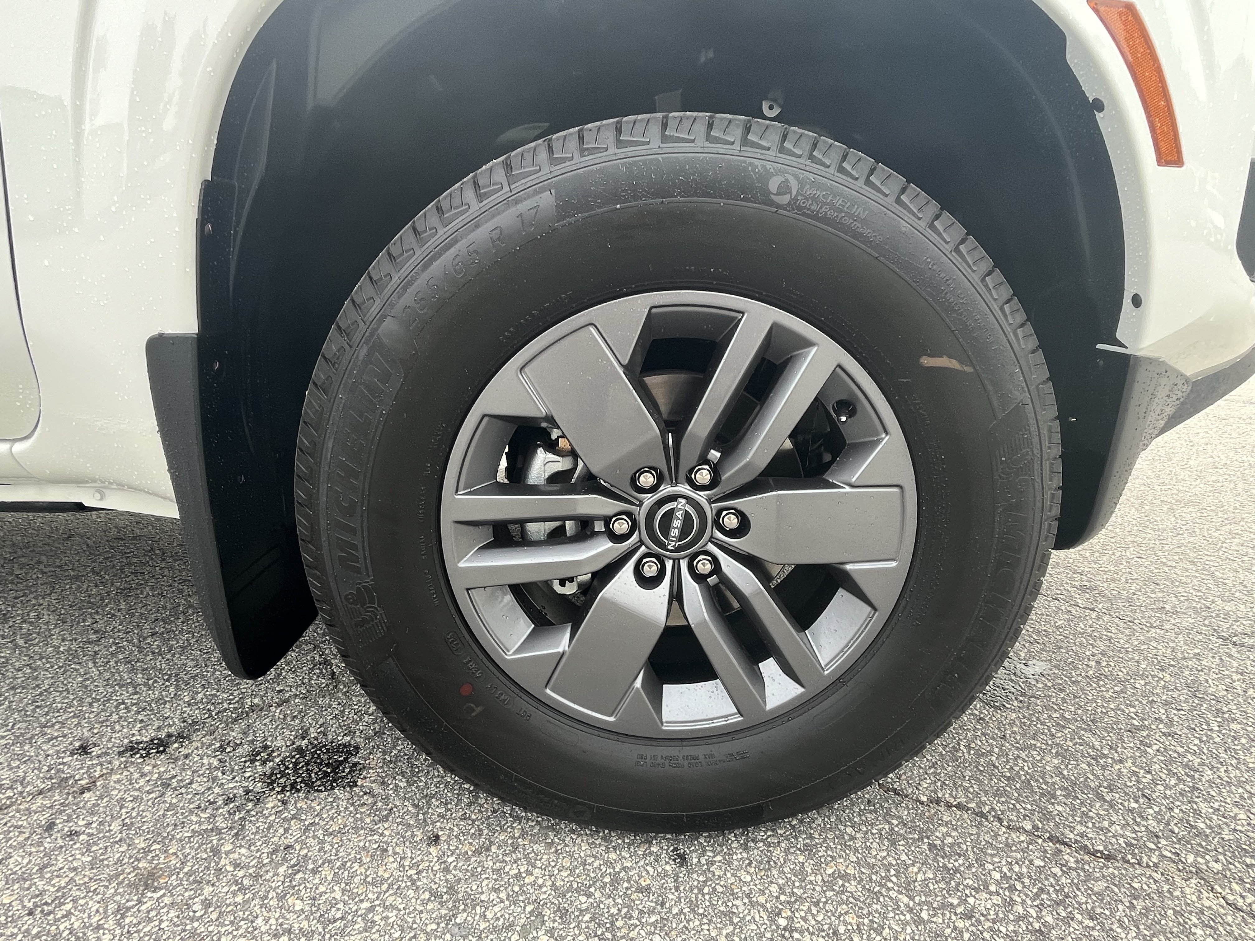 New 2026 Nissan Frontier SV w/ All-Weather Content Package AWD/4WD image 9