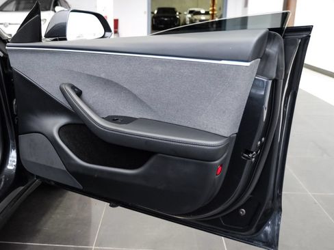 Used 2025 Tesla Model 3 Long Range RWD image 36