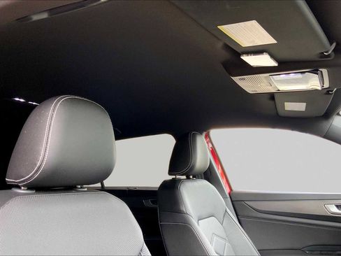 Used 2025 Volkswagen Atlas Cross Sport SE FWD image 14