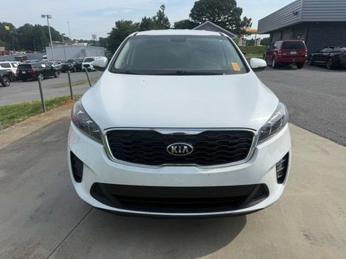 Used 2020 Kia Sorento FWD V6 image 3