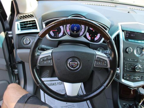 Used 2012 Cadillac SRX Luxury image 24