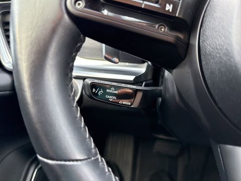 Used 2022 Porsche Panamera 4 Platinum Edition image 28