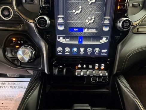 Used 2020 RAM 1500 Limited w/ Black Appearance Package AWD/4WD image 31
