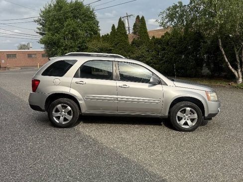 Used 2008 Pontiac Torrent 2WD image 8