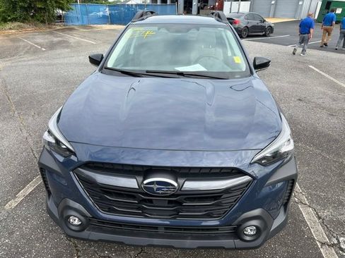 Used 2024 Subaru Outback Premium AWD/4WD image 2