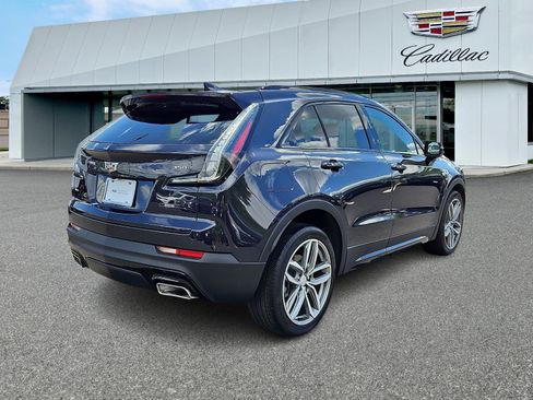 Certified 2023 Cadillac XT4 Sport w/ Cold Weather Package AWD/4WD image 5