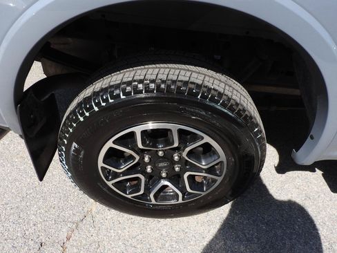 Used 2020 Ford F150 XLT w/ Equipment Group 302A Luxury AWD/4WD image 20