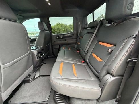 Used 2024 GMC Sierra 1500 AT4 w/ Technology Package AWD/4WD image 28
