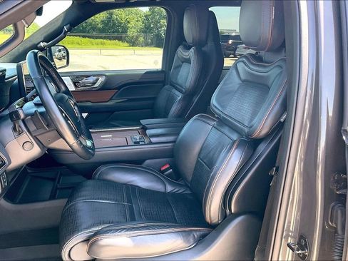 Used 2024 Lincoln Navigator Black Label AWD/4WD image 18