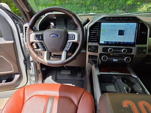 Used 2022 Ford F250 King Ranch w/ King Ranch Ultimate Package image 8