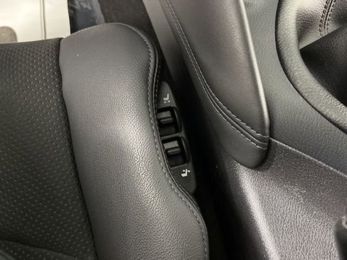 Used 2024 Nissan Z Performance w/ Floor Mat Package image 32