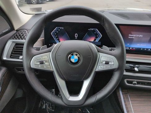 Used 2026 BMW X7 xDrive40i AWD/4WD image 25