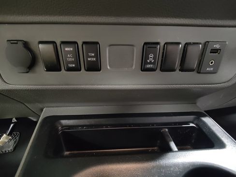 Used 2019 Nissan NV 3500 SV w/ Navigation Package RWD image 29