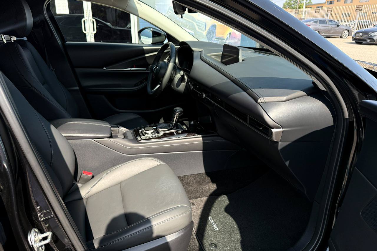 Used 2024 MAZDA CX-30 AWD 2.5 S w/ Select Sport Pkg image 17