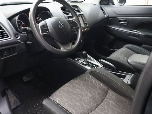 Used 2024 Mitsubishi Outlander Sport AWD image 17