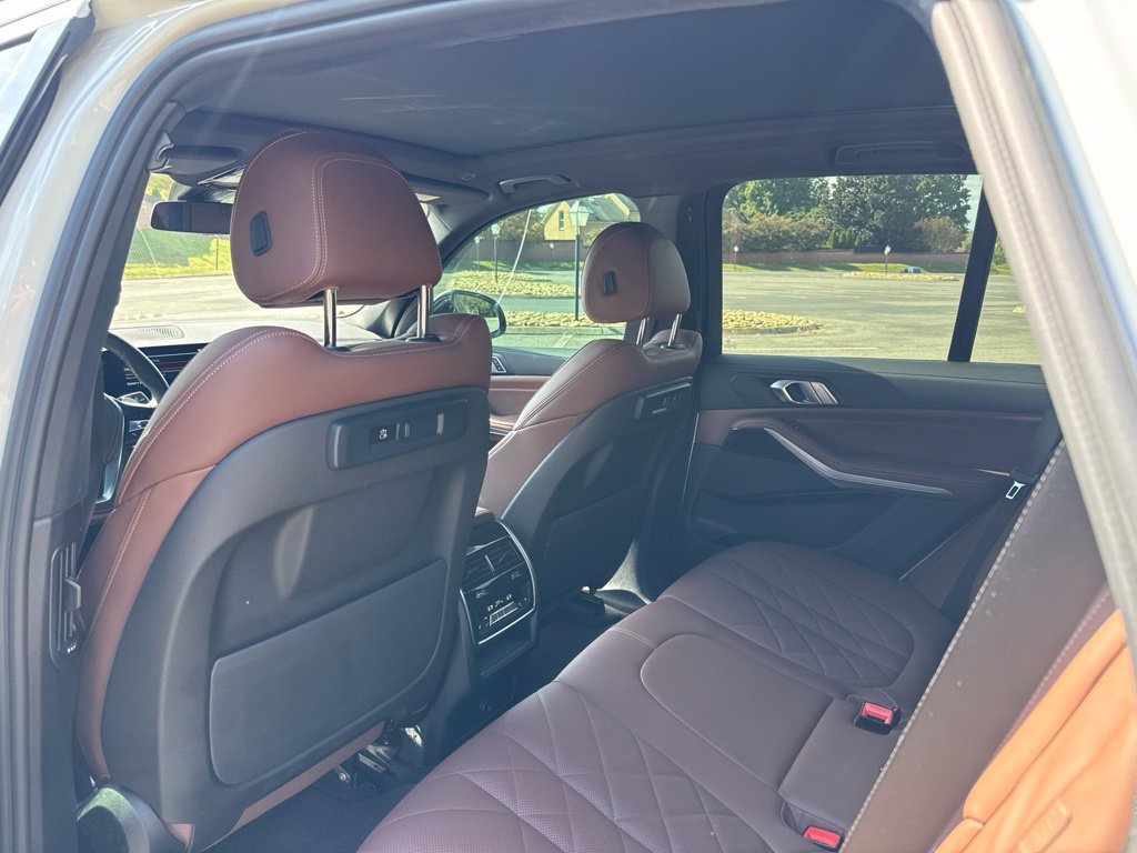 Used 2023 BMW X5 xDrive40i AWD/4WD image 21