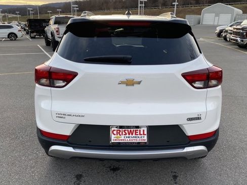 Used 2023 Chevrolet TrailBlazer LT w/ Convenience Package image 4