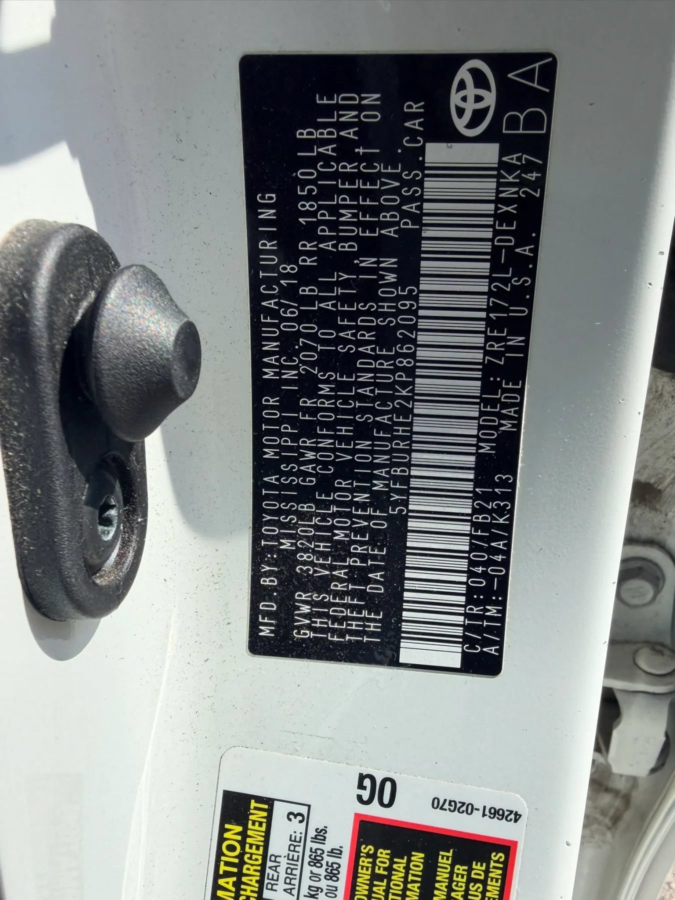 Used 2019 Toyota Corolla LE w/ Carpet Mat Package (TMS) FWD image 4