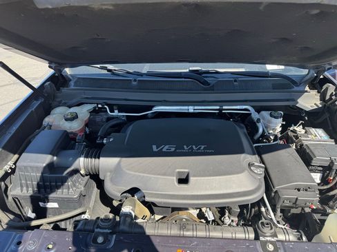 Used 2018 Chevrolet Colorado Z71 w/ Centennial Edition image 29