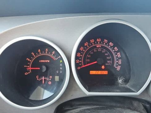 Used 2012 Toyota Tundra 4x4 CrewMax image 12