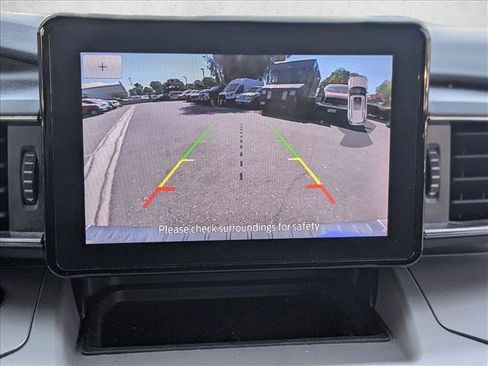 Used 2023 Ford Explorer XLT w/ Equipment Group 202A RWD image 13