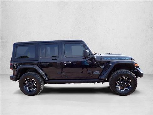 Used 2023 Jeep Wrangler Unlimited Rubicon 4xe w/ Cold Weather Group AWD/4WD image 5