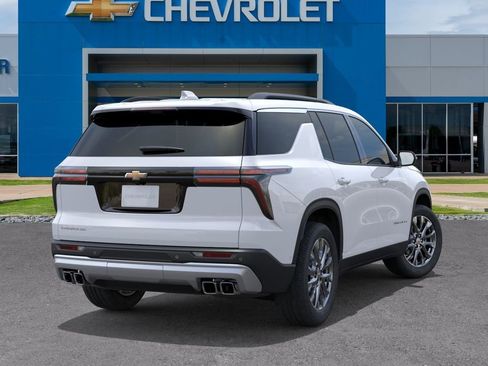 New 2026 Chevrolet Traverse LT w/ Sun and Wheel Package FWD image 4