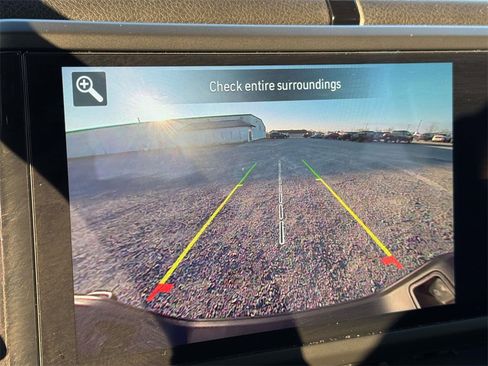 Used 2025 Jeep Gladiator Willys image 18