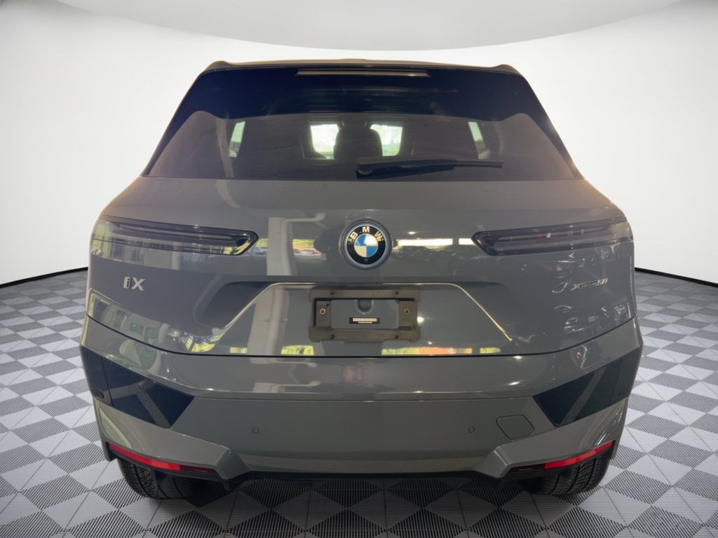 Certified 2024 BMW iX xDrive50 w/ Premium Package AWD/4WD image 8