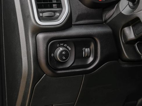 Used 2023 RAM 2500 Big Horn w/ Night Edition AWD/4WD image 30