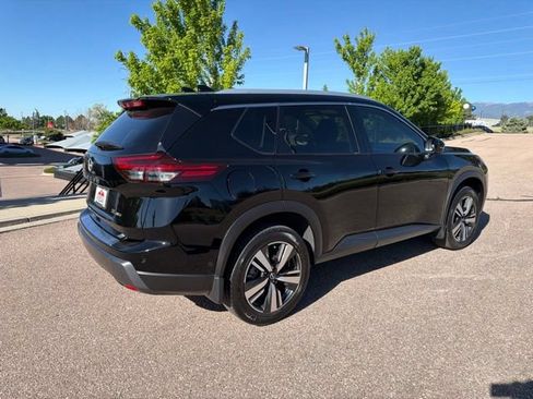 Certified 2025 Nissan Rogue SL w/ Tech Package AWD/4WD image 9