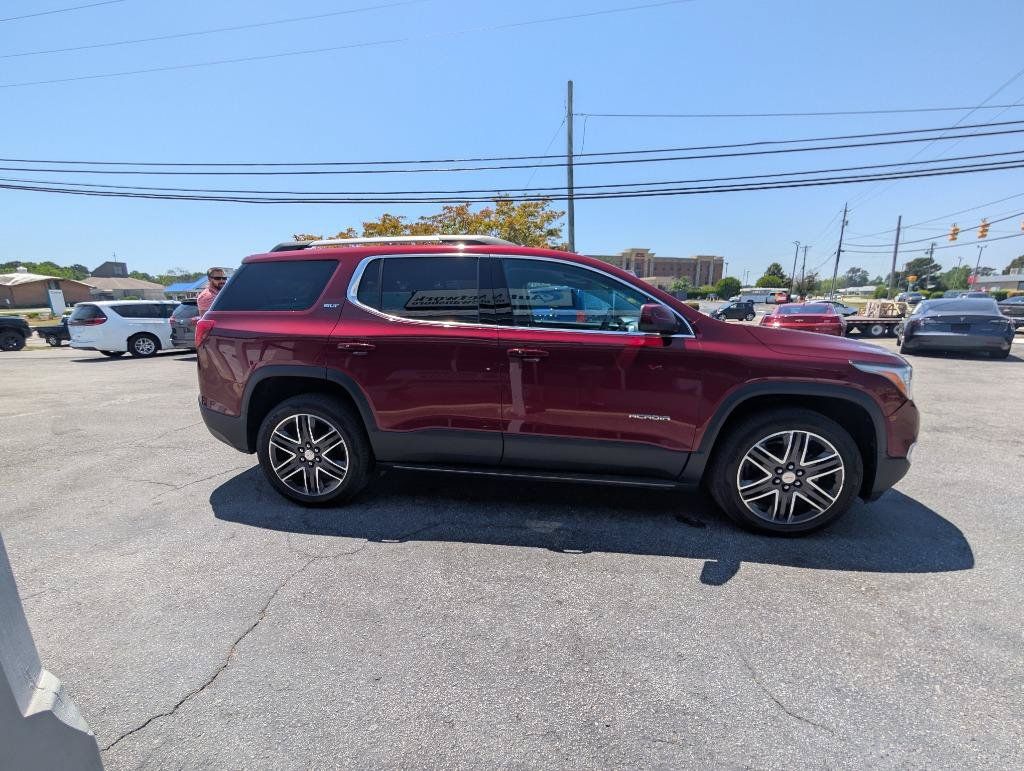 Used 2017 GMC Acadia SLT FWD image 4