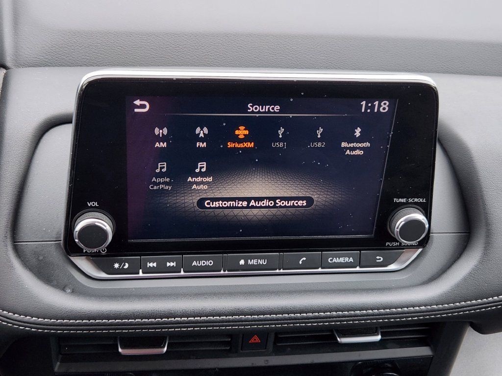 Used 2025 Nissan Rogue SV AWD/4WD image 8