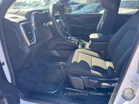 Used 2025 GMC Canyon Elevation w/ Convenience Package RWD image 12
