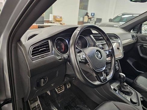 Used 2021 Volkswagen Tiguan SE AWD/4WD image 7