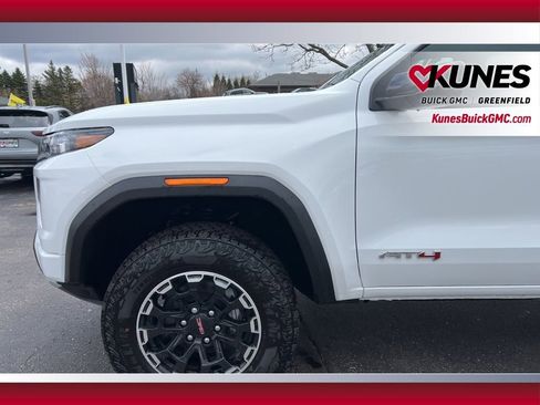 New 2026 GMC Canyon AT4 AWD/4WD image 13