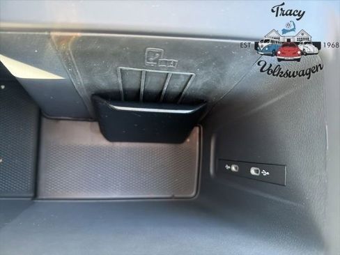 New 2026 Volkswagen Tiguan SE R-Line image 14