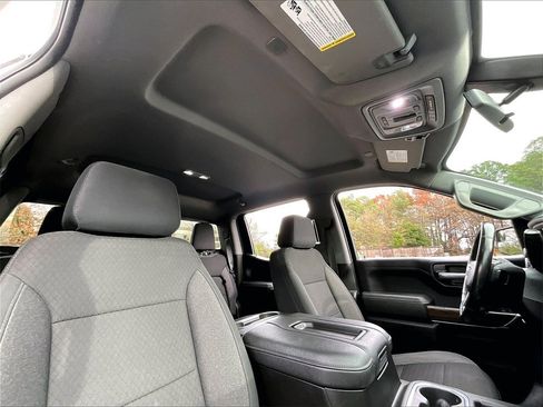 Certified 2021 Chevrolet Silverado 1500 LT Trail Boss w/ Convenience Package II image 13