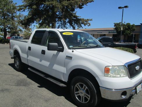 Used 2007 Ford F150 XLT AWD/4WD image 3
