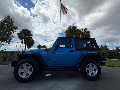 Used 2016 Jeep Wrangler Sport w/ Quick Order Package 24S AWD/4WD image 15